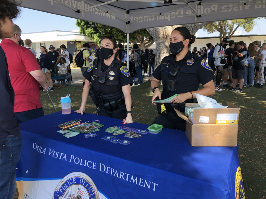 The Chula Vista Police Department visits Bonita Vista High School on Wednesday, September 8th, 2021 to educate students about the health risks of vaping. At their booth, the officers hand out pencils and pamphlets to students in an effort to advocate against vaping. 
