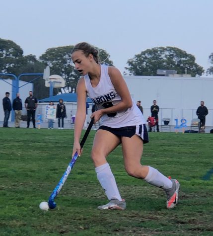 Center forward and junior Gillian Merton (8) runs toward the goal as she plays offense for BVH’s senior night. The Lady Barons played the Hilltop High Lancers, and won the
game with a score of 3-0.