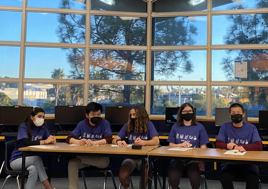 On Jan. 20, BVH varsity Quiz Bowl team competes against ORH. (From left to right) junior Giselle Geering, senior Henry Tang, senior Xavier Millan, senior Olivia Peek and senior David Wu listen attentively to the questioner’s question before pressing on the buzzer and providing an answer.