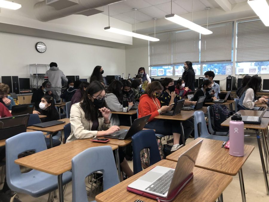 On Jan. 20, Speech and Debate students work in preparation for an upcoming tournament. The students work in room 209 due to the absence of their teacher.