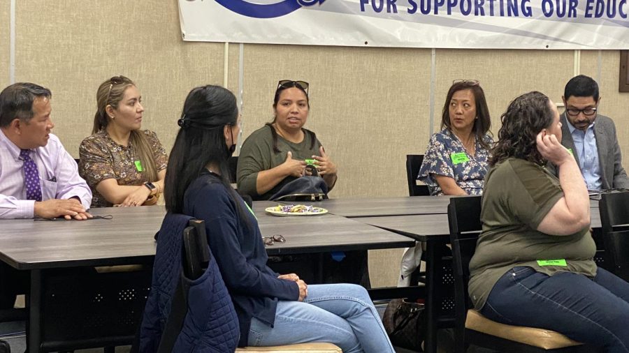IB parents organized a meeting with BVH principal Roman Del Rosario on Apr. 18. The purpose was to discuss the recent expansion of non-IB diploma students who are allowed to wear a white cap and gown at graduation.