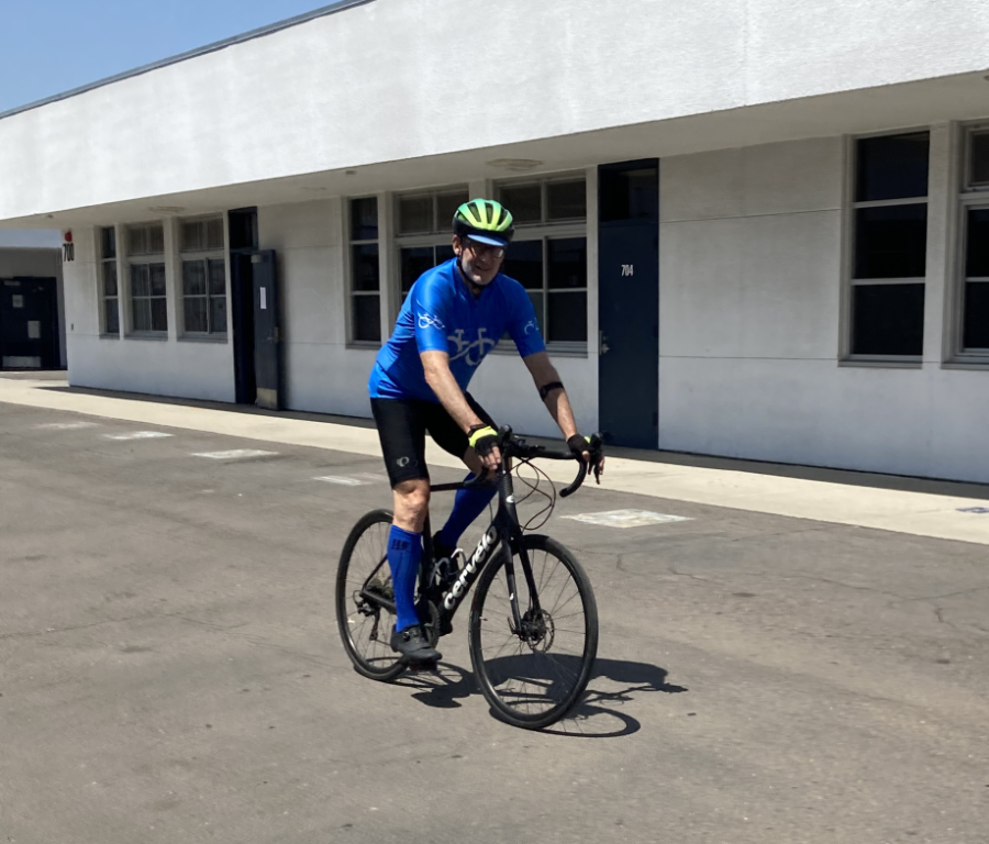 International Baccalaureate (IB) Higher Level (HL) English Literature teacher, Newspaper advisor and Speech and Debate advisor Eric Helle rides out of work to attend one of his bike rides to Coronado.
