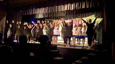 On Oct. 21, the Vocal Music Department (VMD) and Music Machine finishes their Scream event by singing Annie Lennoxs I Put A Spell On You. Through-out the show, VMD and Music Machine performed multiple well- known songs.