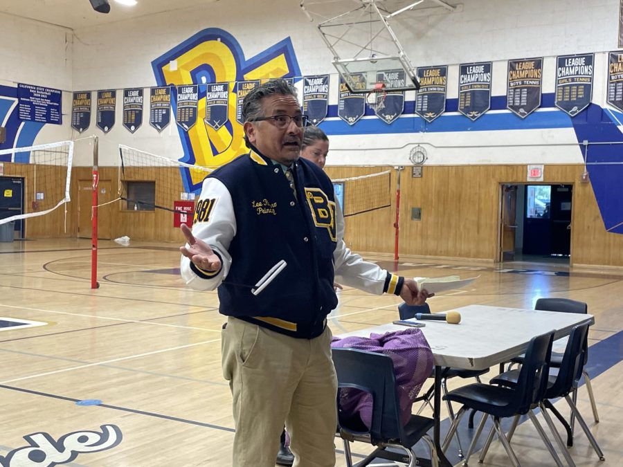 On January 31, Principal Lee Romero hosts a meeting during lunch for any seniors. He answers questions the students might have concerning about graduation.