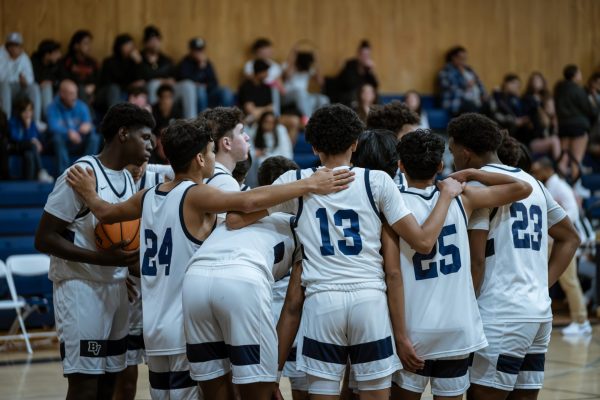 On Jan. 23, the Bonita Vista High (BVH) Barons boys varsity basketball team defeated the Christian High School (CHS) Patriots in a 70-46 blowout victory. The BVH boys basketball team huddle together in preperation for the game ahead of them.