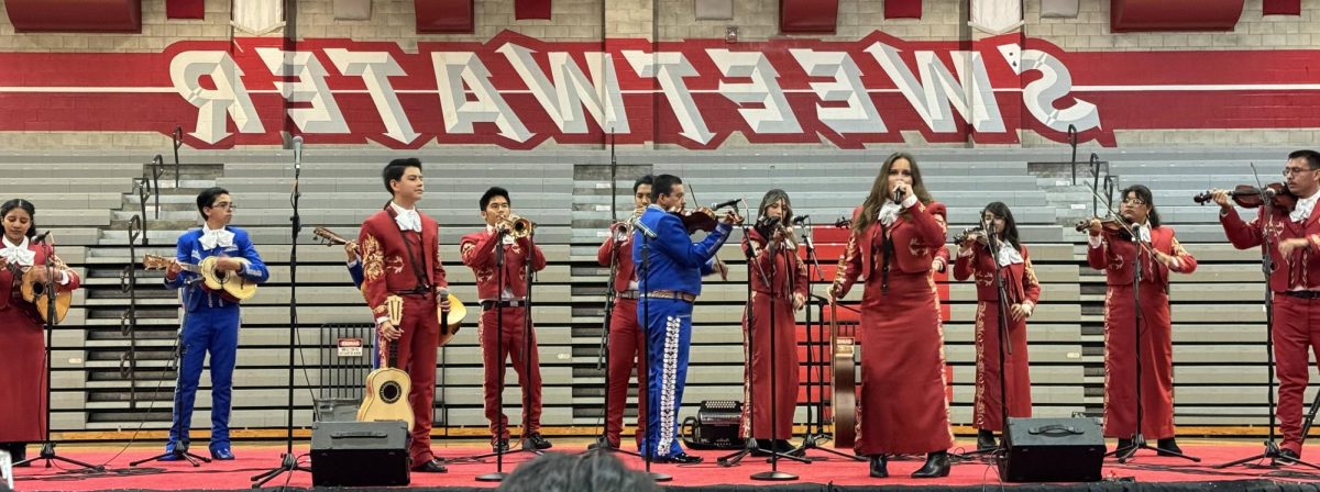On April 17, BVHs Mariachi Barones perform at the 2024 SUHSD 2024 Mariachi Spring District Concert. During the concert, they performed songs such as La del Mono Colorado among many others that they shared with other schools.