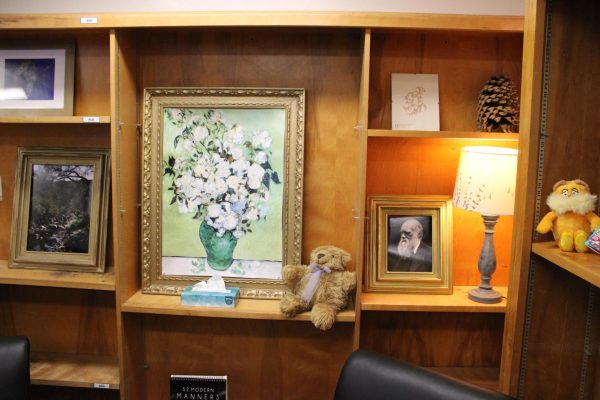 On Sep. 9, the BVH Library introduced "the Wellness Room," a room where students and staff can get their work done in peace. The room was equipped with art work and numerous other toys in order to help those inside to relax.